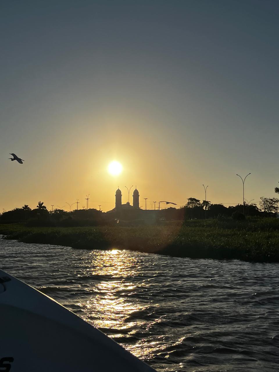 Ícone Passeio de Lancha